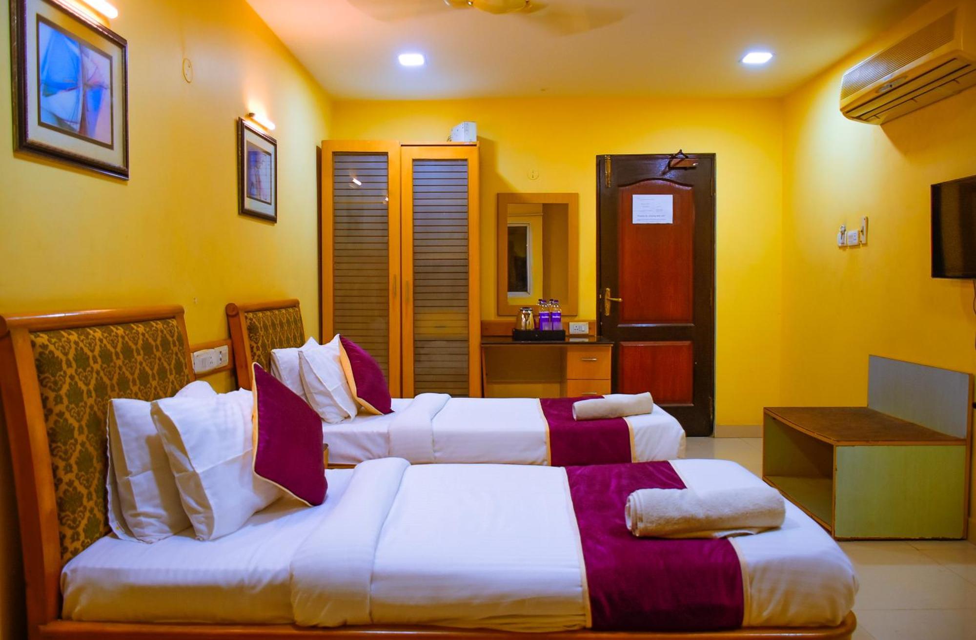 Naksha Tree Hotels - Mogappair Chennai Eksteriør bilde