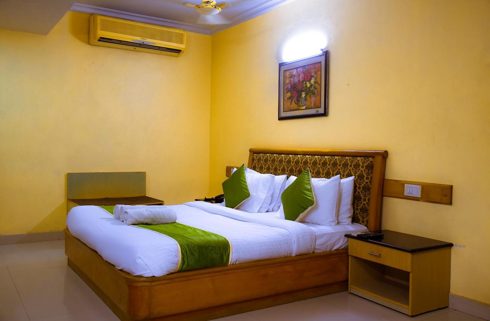 Naksha Tree Hotels - Mogappair Chennai Eksteriør bilde
