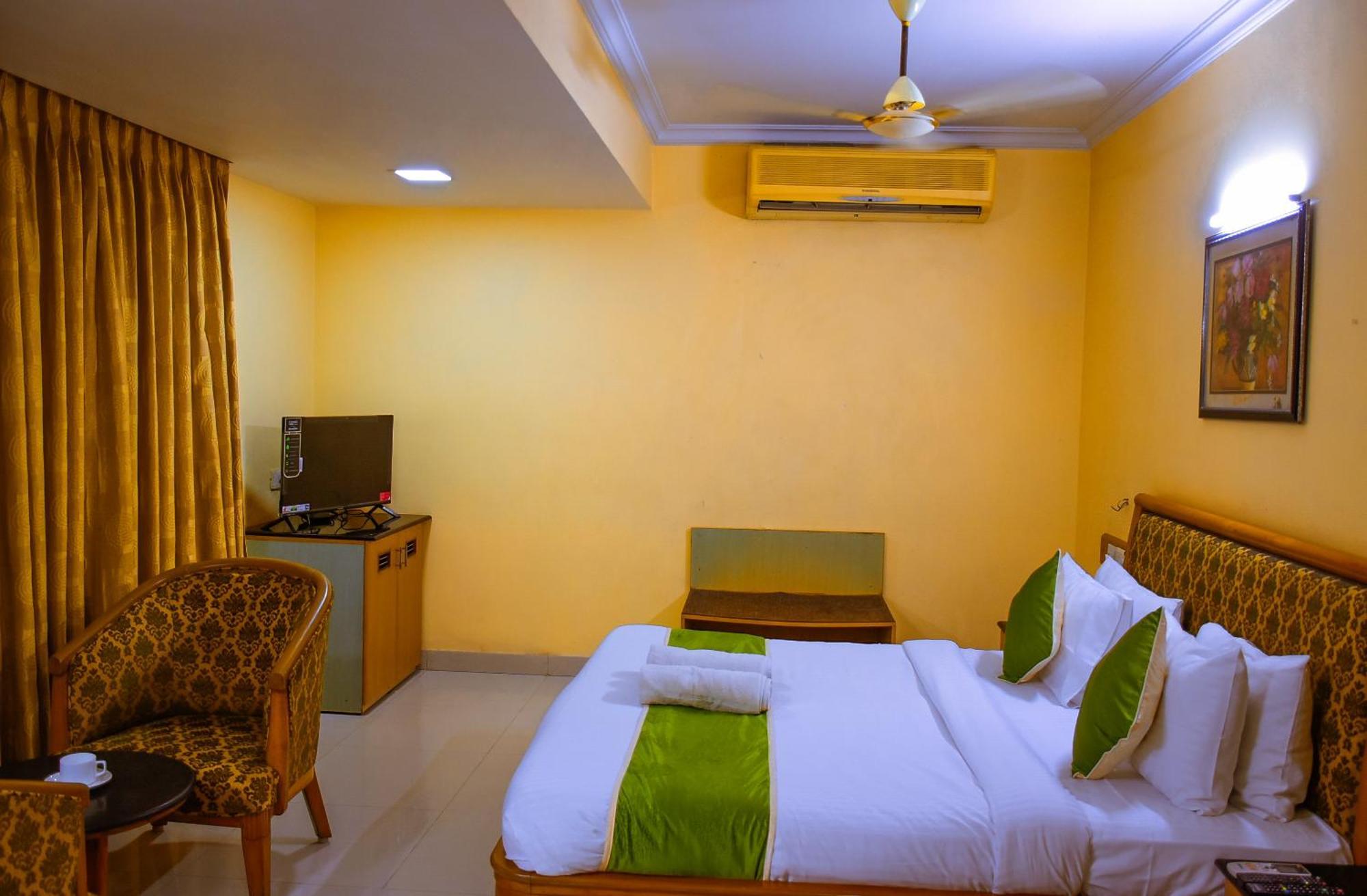 Naksha Tree Hotels - Mogappair Chennai Eksteriør bilde